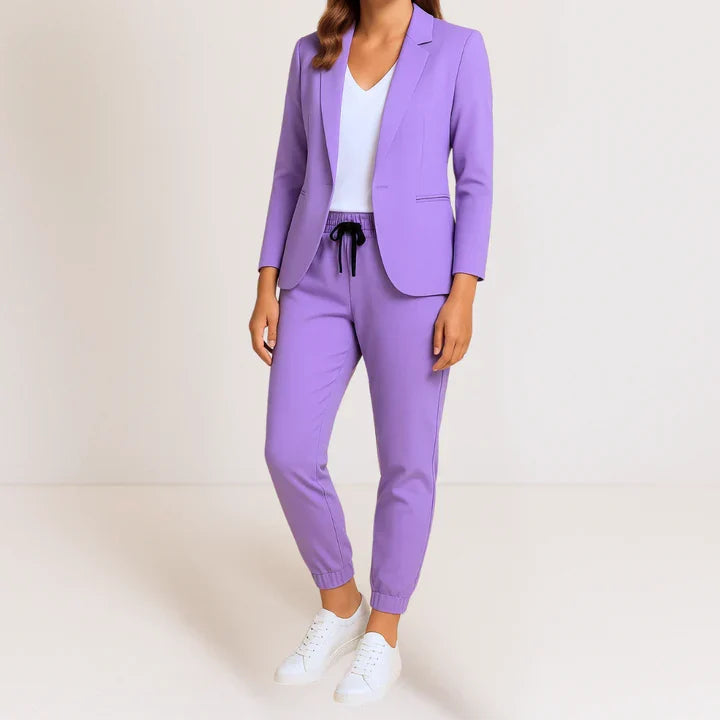Mónica | Elegancia moderna en un conjunto cómodo