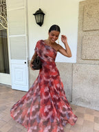 Vestido Largo Con Hombros Al Aire En Tonos Acuarela