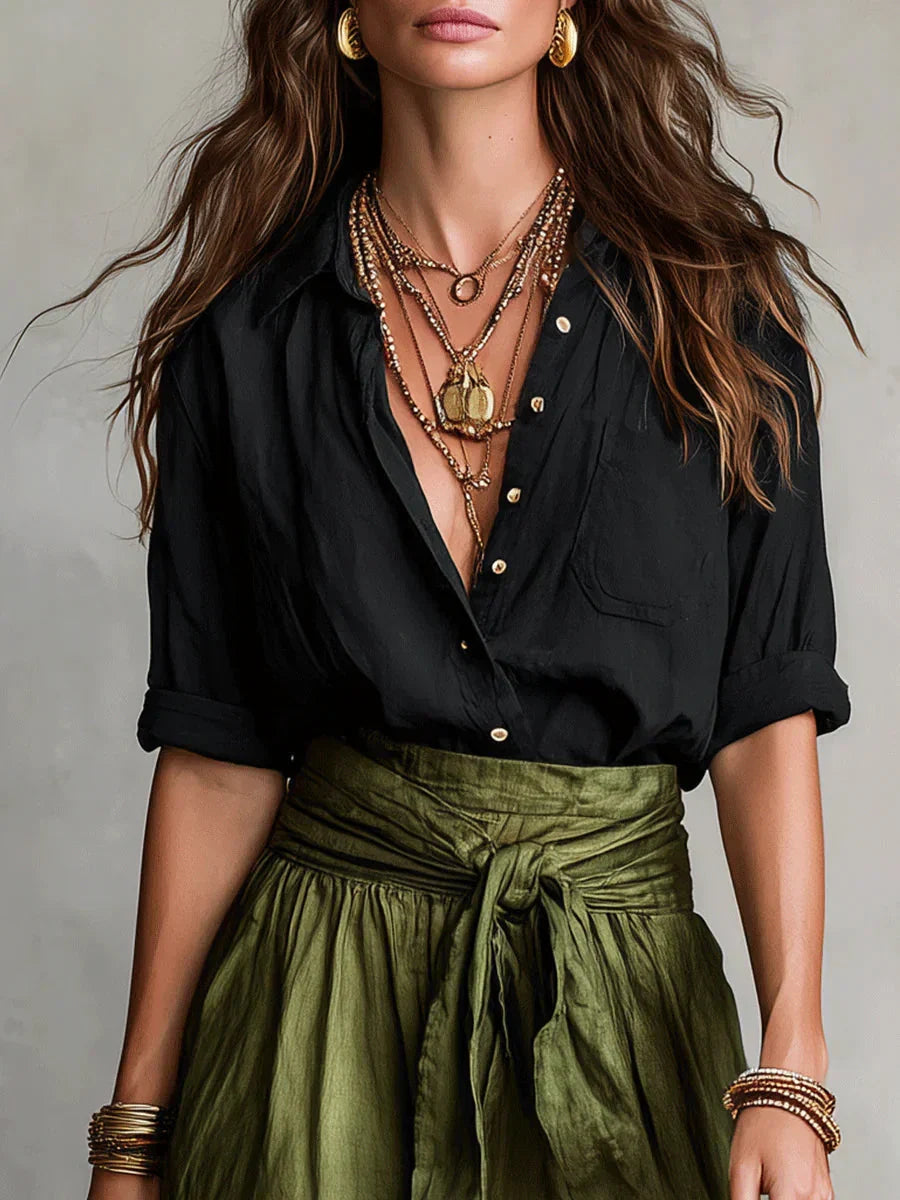Vera | Conjunto de dos piezas: camisa negra y falda midi verde oliva